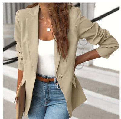 Women's Casual Suit Jacket Fashion Commuter Casual Suit model wearing a stylish light beige blazer with jeans.